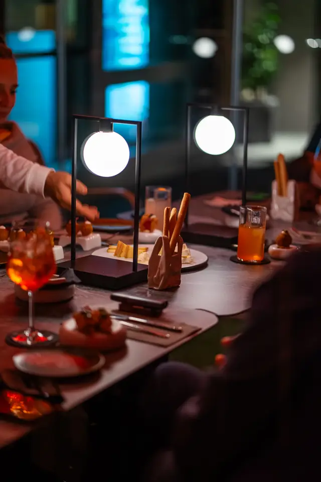 Cocktail hour Otium Rooftop_06